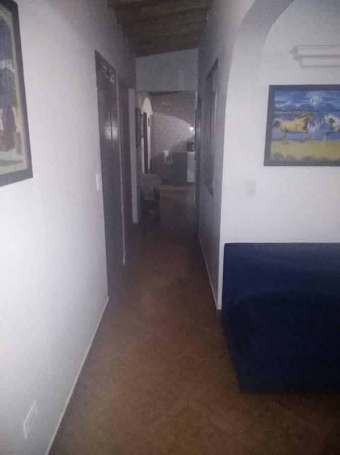 Habitación cerca al centro Medellín Exterior foto